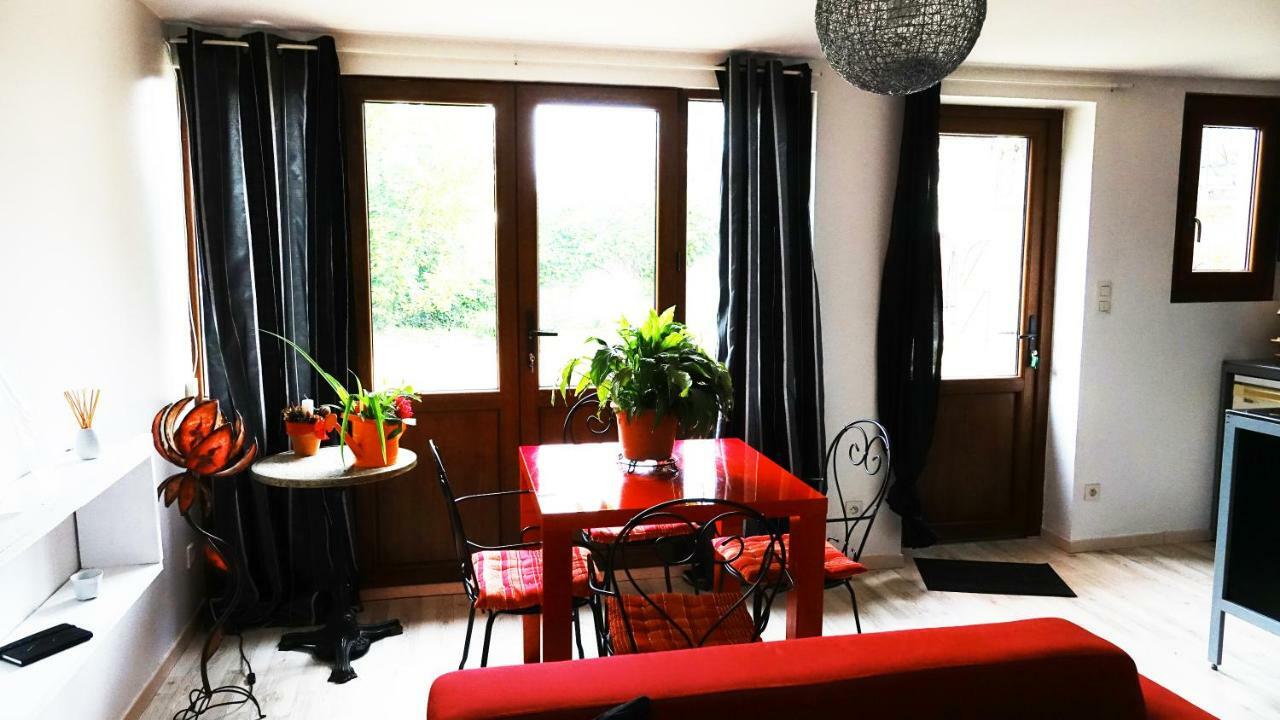 Ferienwohnung Le Vieux Pressoir Saint-Germain-lès-Arlay Exterior foto